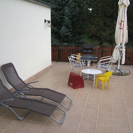 Penzion V Roklich & Apartmens V Roklich Ржичани Екстер'єр фото